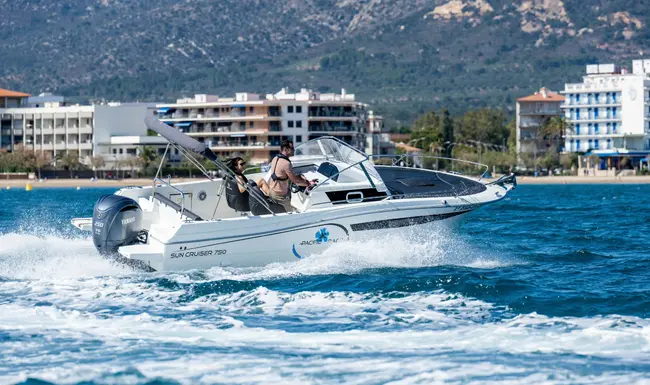 Pacific Craft 750 Sun Cruiser
