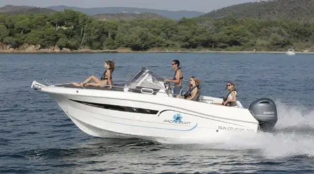 Pacific Craft 700 Sun Cruiser