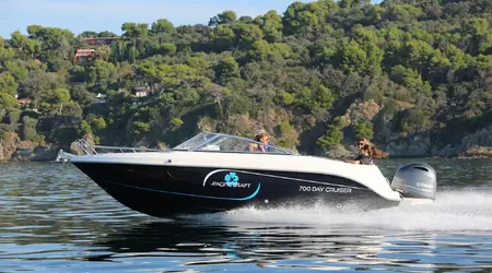 Pacific Craft 700 Day Cruiser